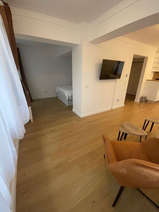 Proprietar, inchiriez garsoniera central.