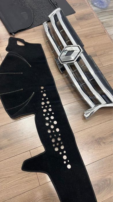 Продам логотип Renault