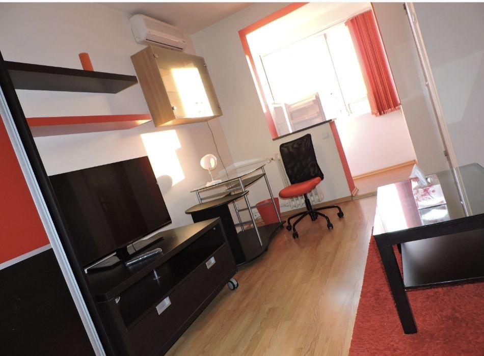 Proprietar vand garsoniera Titan