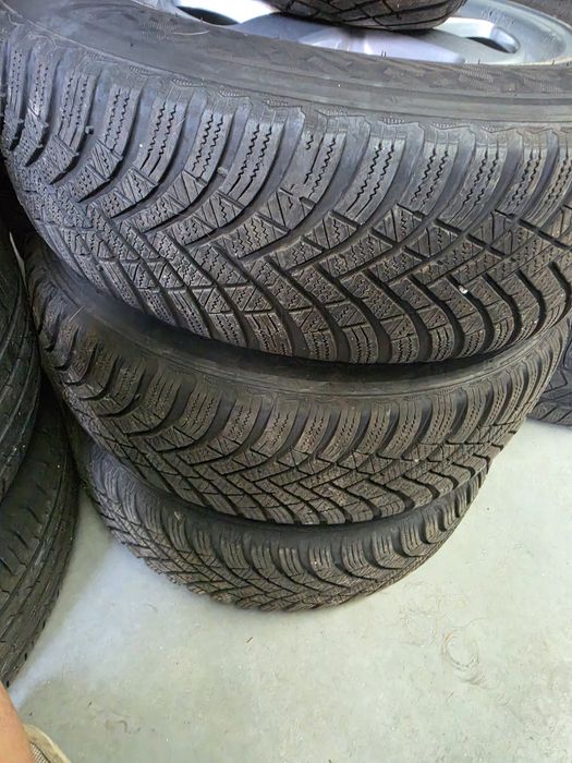 4 бр зимни 205/60/16 Hankook дот 25г