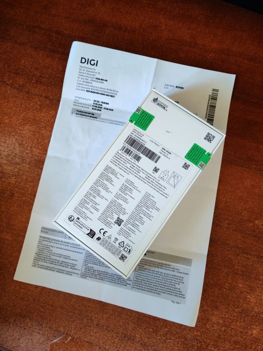 Vand Oppo A6 Pro 5G 8/256Gb Nou Sigilat