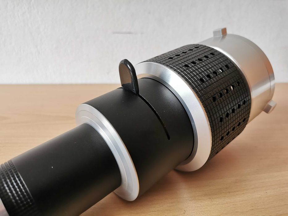 Оптичен спот (Snoot) с Bowens Mount с гобо маски и цветни филтри