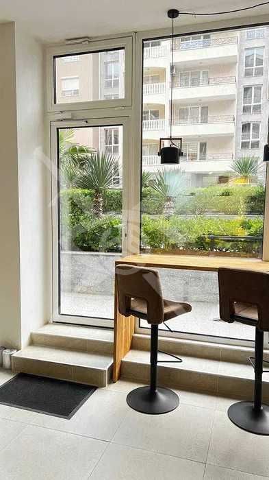 Офис - в Зорница