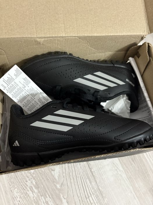 Детски обувки за футбол Adidas deportivo
