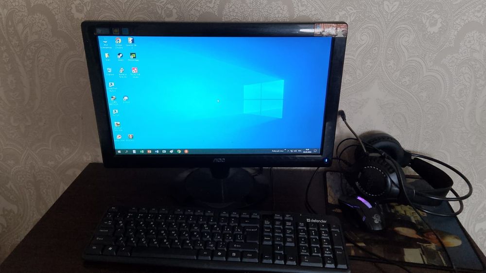 Продам настольный компьютер. так же наушники игровые и мышка новая )