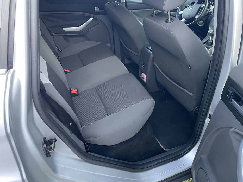 Vand Ford Kuga 2.0d an 2009