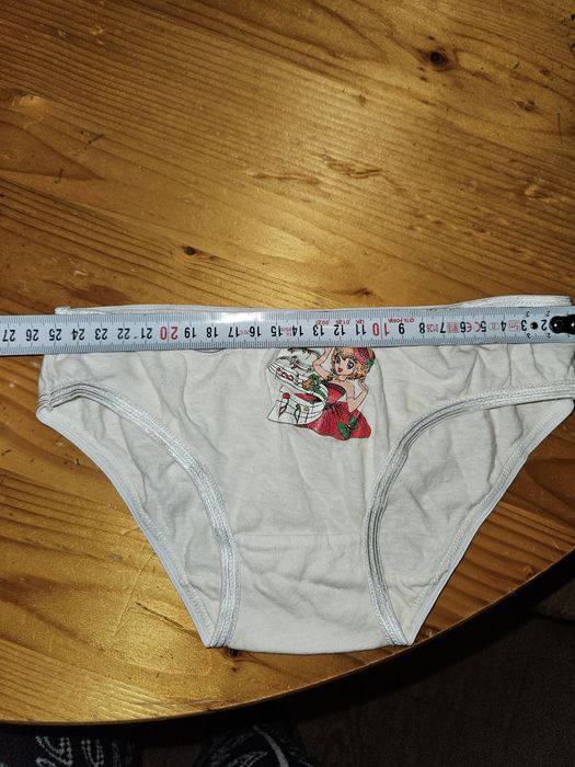 Подарявам детски дрешки