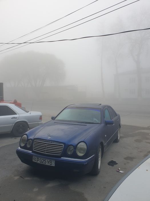 Mercedes Benz W210 E320