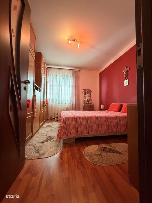 Apartament 2 camere, decomandat, 50 mp utili, etaj 2, loc de parcare -