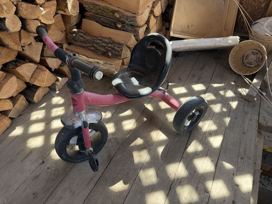 Продам велосипед, самокат и детский трактор