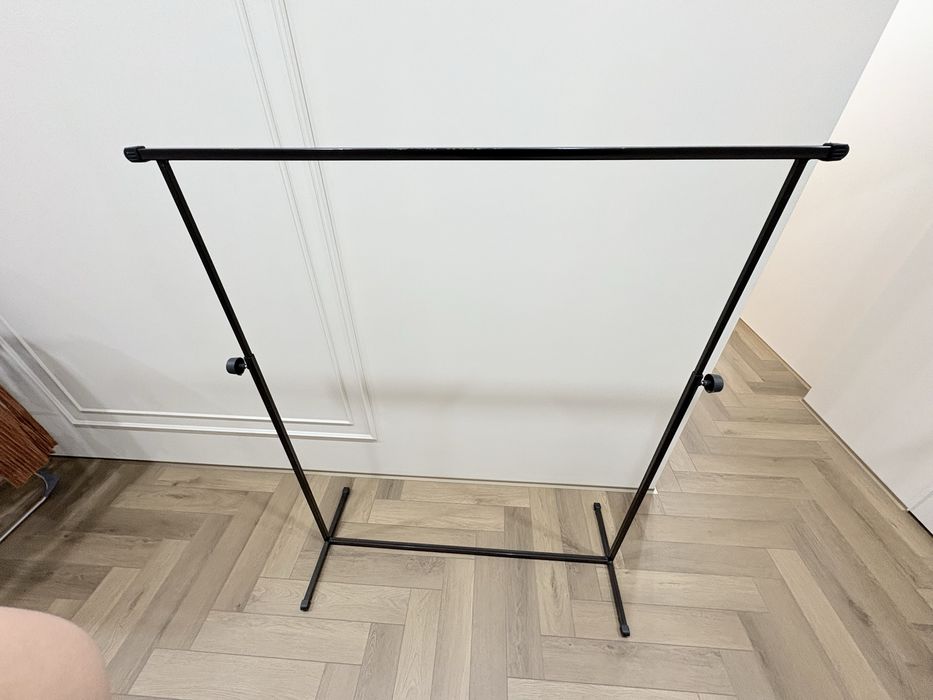 Вешалка для вещей