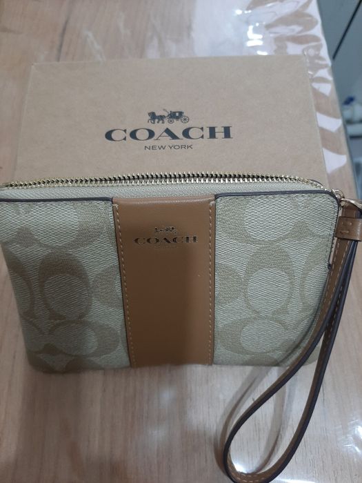 Продам фирменный кошелек Coach