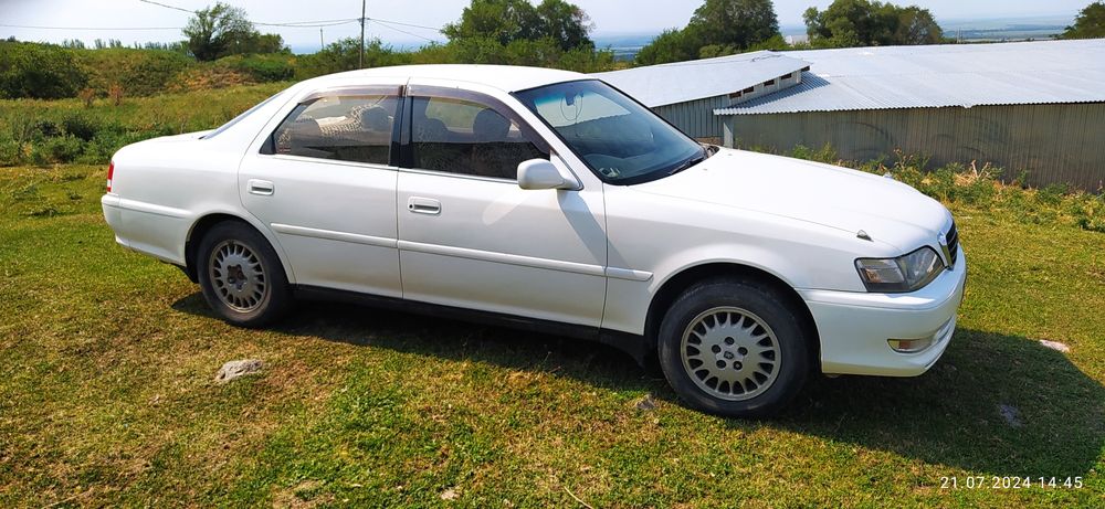 Тойота креста продам