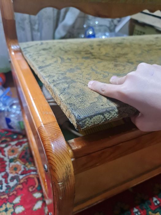 Угловые стулья кухонные