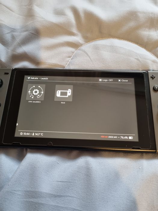 Nintendo switch нинтендо слич в много добро състояние