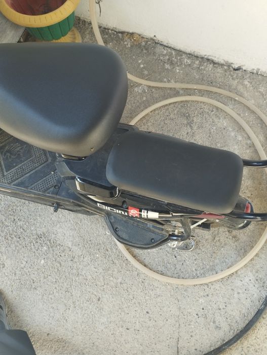 Продам эллектро скутер СК8