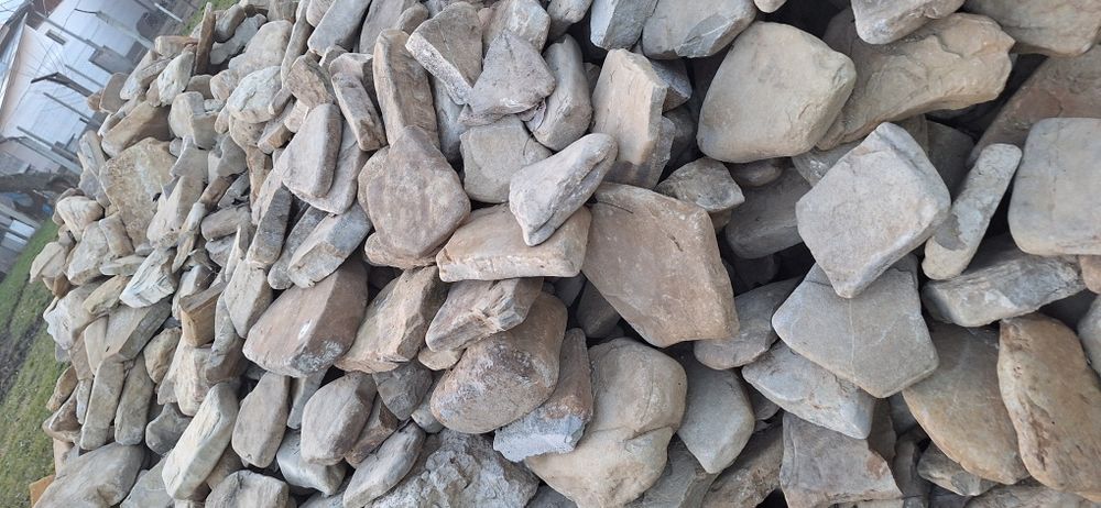 Vând piatra de pavaj