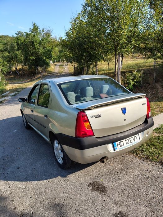 Vând Dacia Logan 1.6