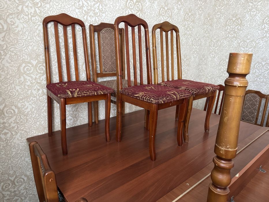 стол    и       стулья