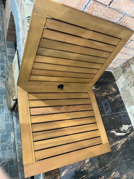 Masa exterior de vânzare