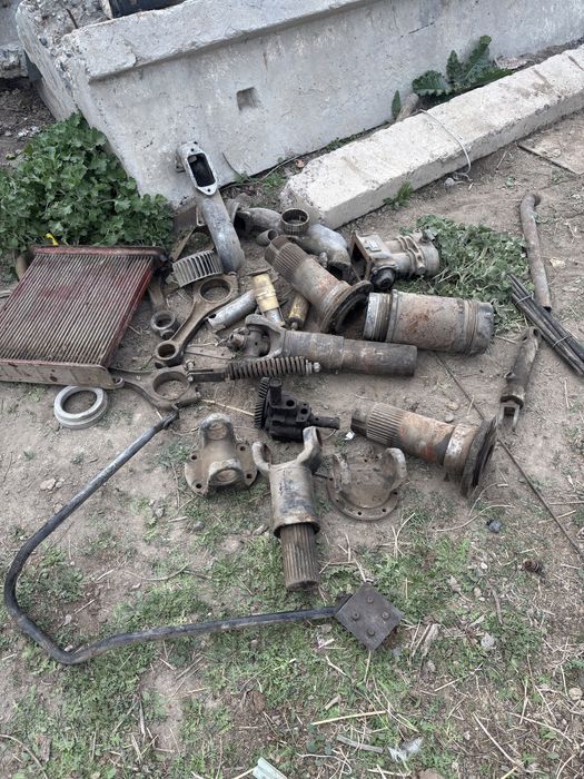 Продаю б/у запчасти на МАЗ, в хорошем состоянии.