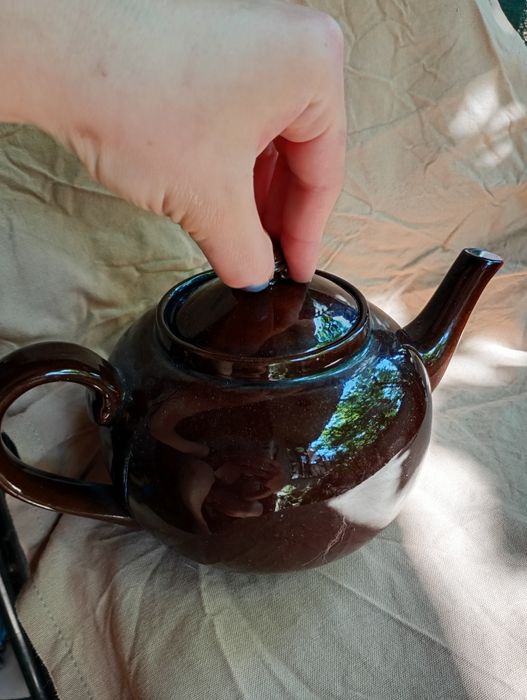 Голям керамичен английски чайник винтидж