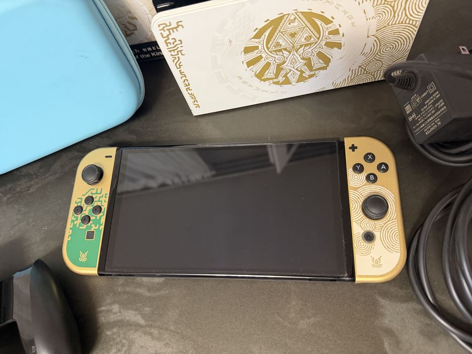 Nintendo Switch Oled Zelda Edition 64гб