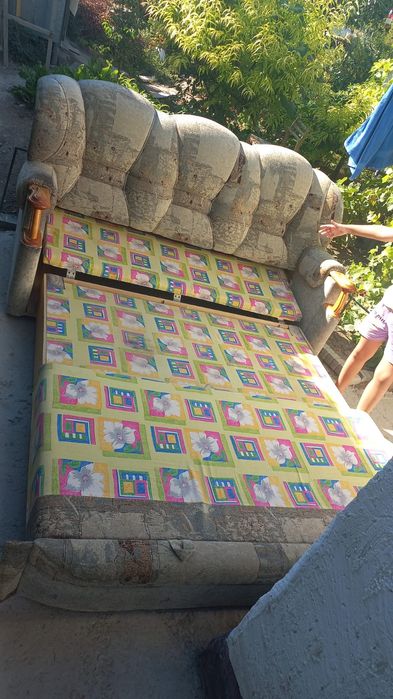 Диван раскладной срочно!