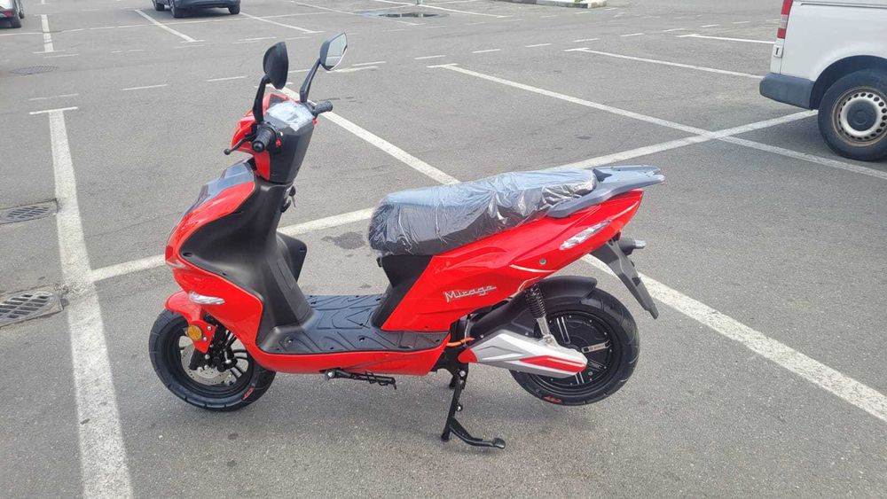 Scuterul Electric Rotakt Mirage Motor Bosch 3000W 25km/h,  Litiu-ion