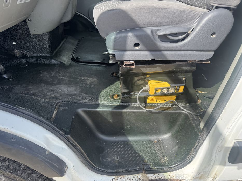 Renault basculanta 2,5 d 2009 clima 7 locuri