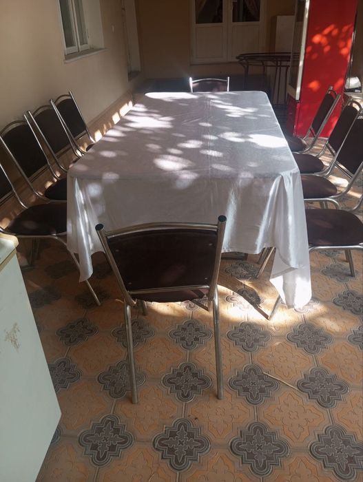 Стол стул сотилади холати яхши