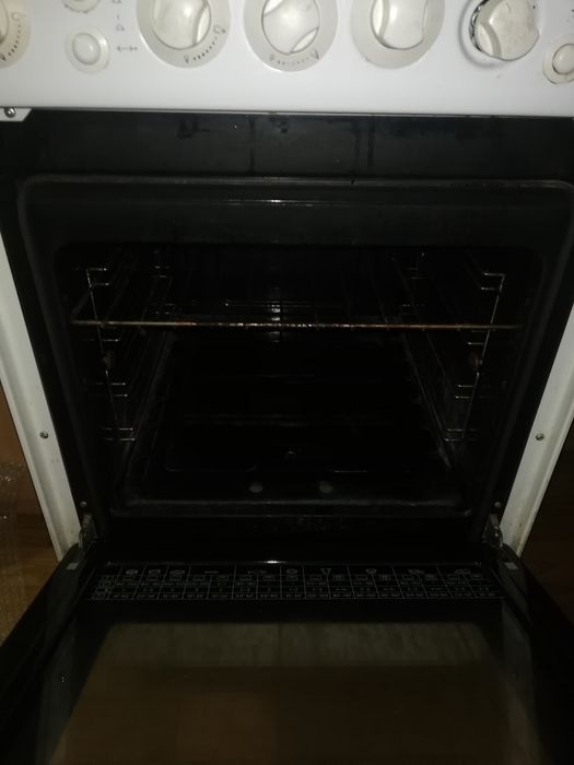 Продам Газ Плиту