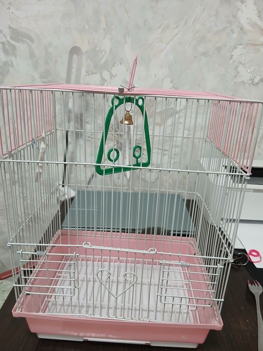Продам клетку для попугая