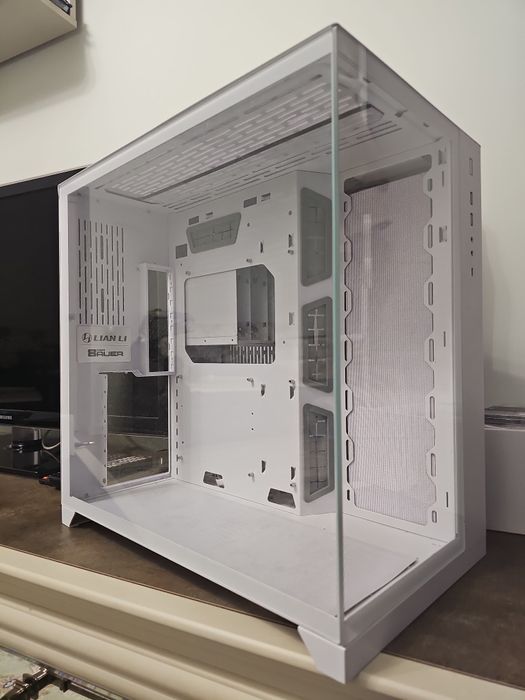 Lian Li O11 Dynamic Der8auer Edition