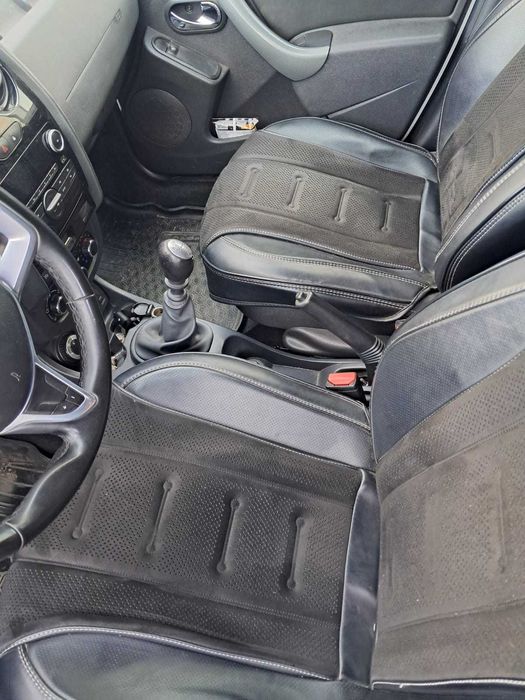 renault duster белого цвета