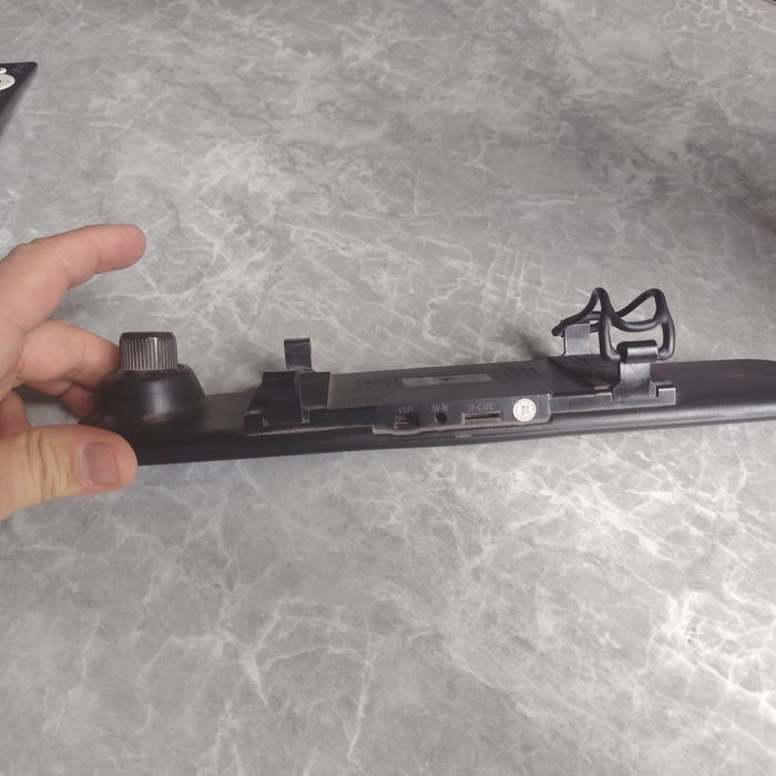 Video registratur sotiladi Moshina uchun