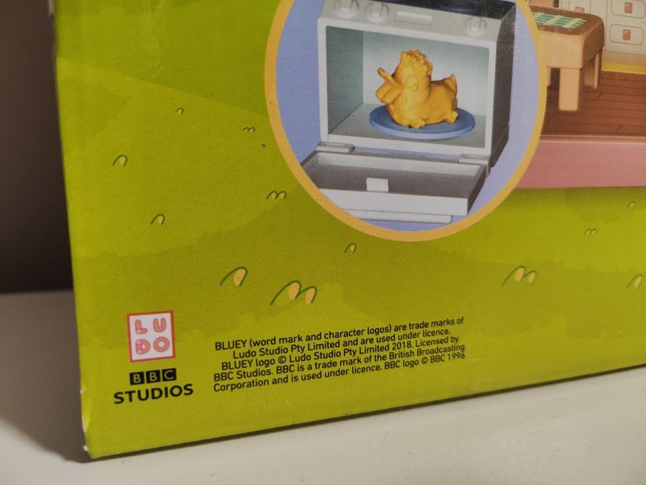 Оригинална къща Bluey / Блуи и Бинго Happy birthday