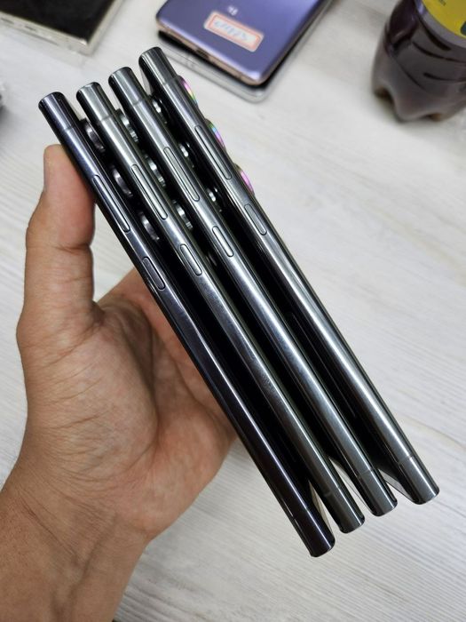 Samsung S23 Ultra xotirasi 12/256GB