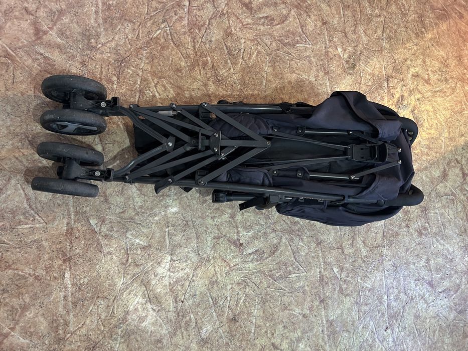 Качественная коляска