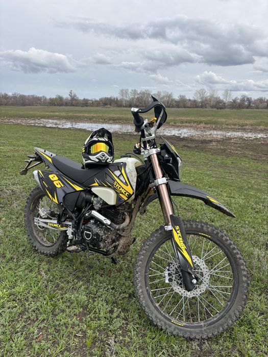 продам эндуро SYCMCС 300