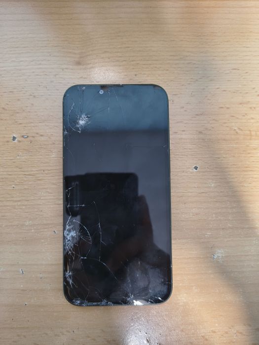 IPhone 13 Green 128 GB за части