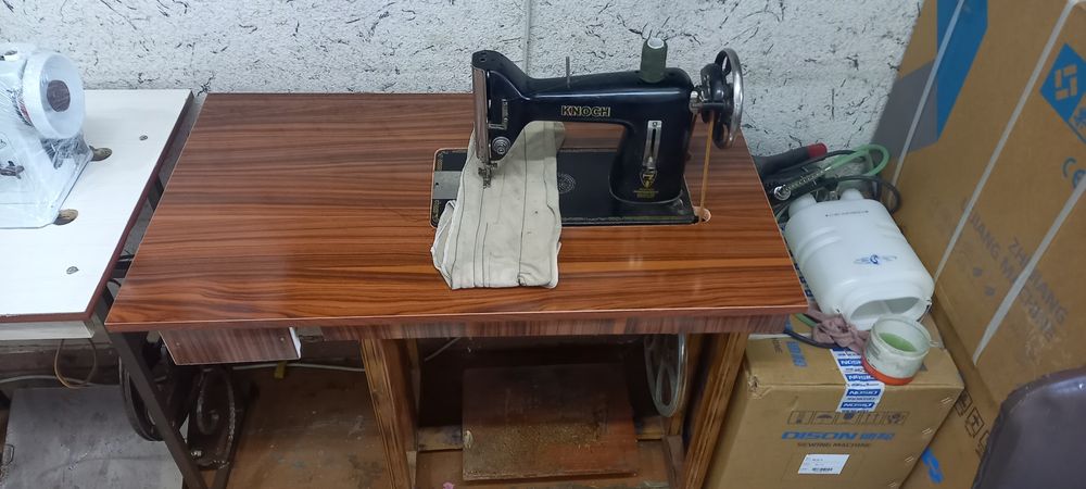 Knoch chehaslavakia tikuv mashinasi