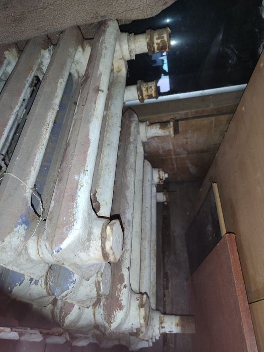 Продам цена договорная сама вывоз