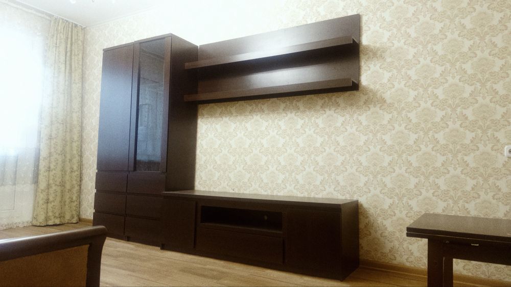 Стенка в гостинную