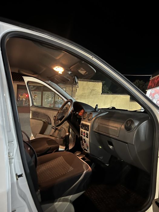 Dacia Logan 1 2004
