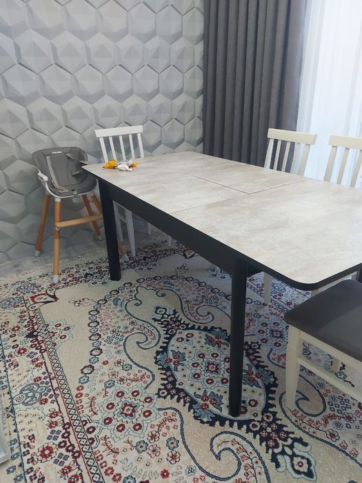 Стол. Размер 140×90,190. Новый.