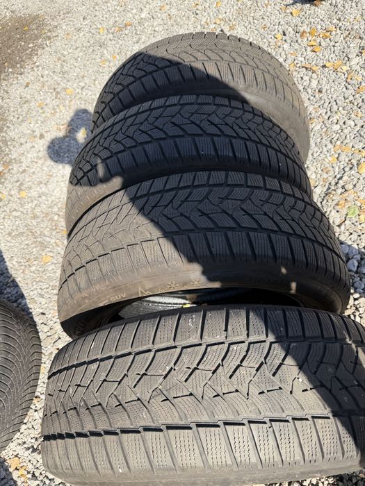 235/55 R17 4 бр зимни гуми