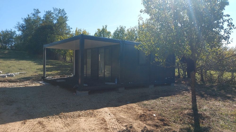 Vand container prezentare vitrina