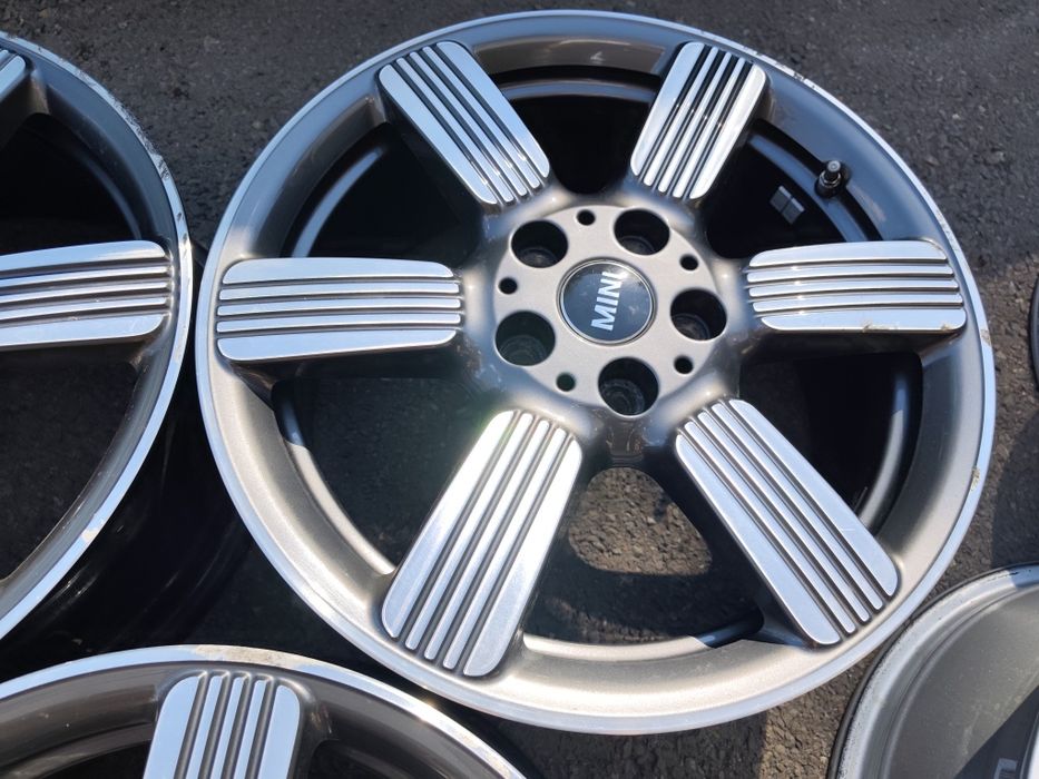17" оригинални алуминиеви джанти за Mini Cooper..