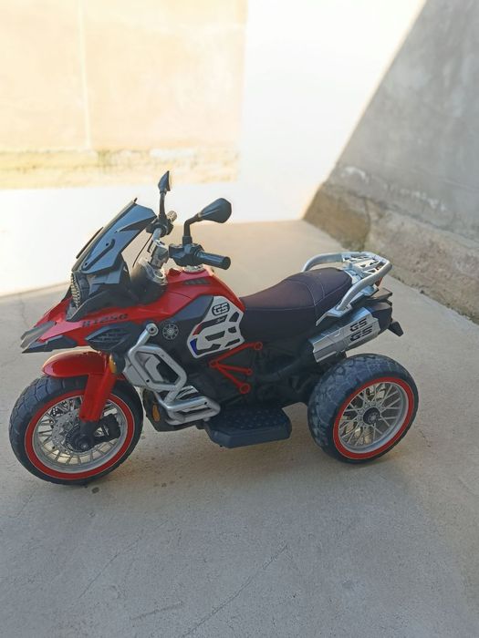 Detskiy Motosikl sotiladi